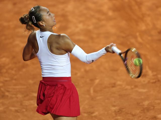 百家乐真人-张奔斗：郑钦文终于翻过了萨巴伦卡这座山